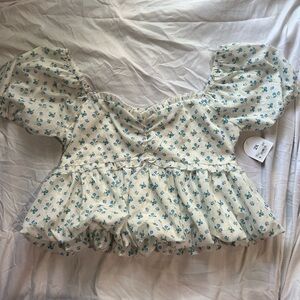 Arula Floral Puff Sleeve Top size 2